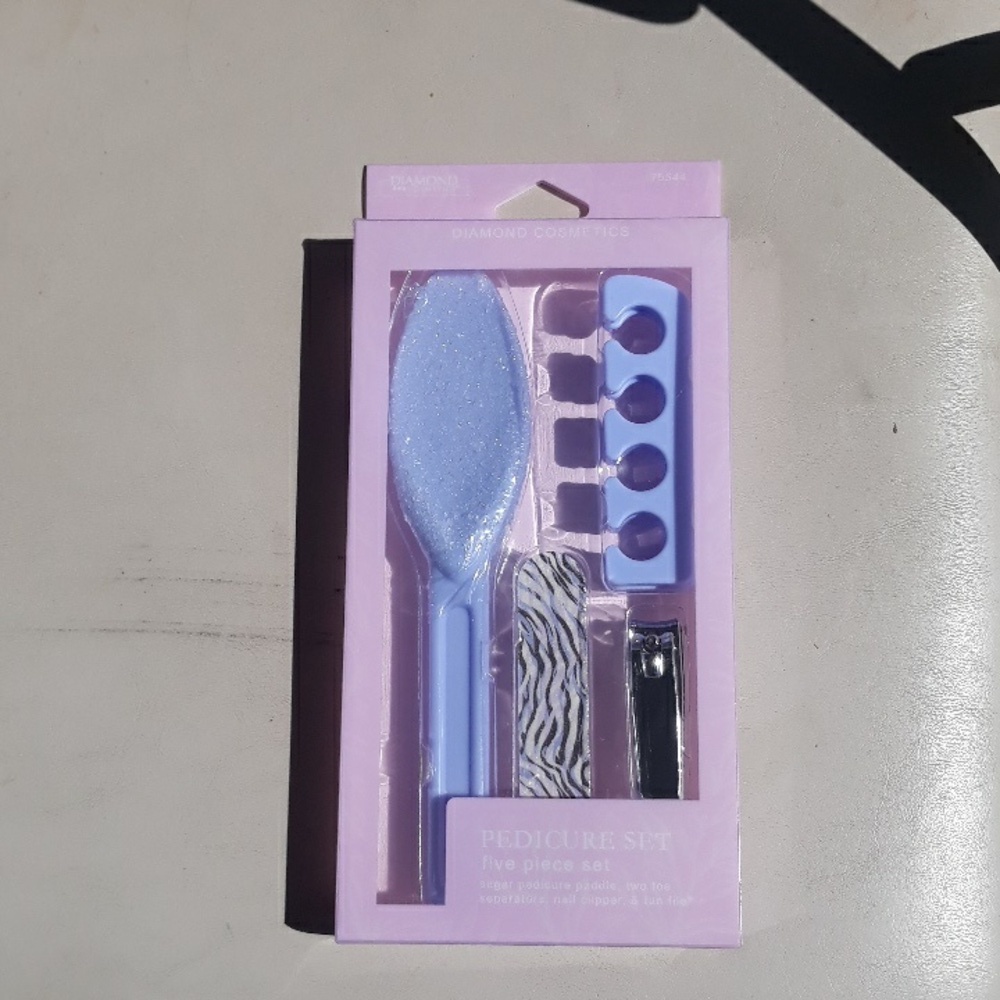 Diamond Cosmetics Pedicure Set Five Piece Set *NWT*